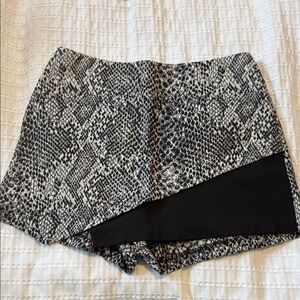 Snake print skort